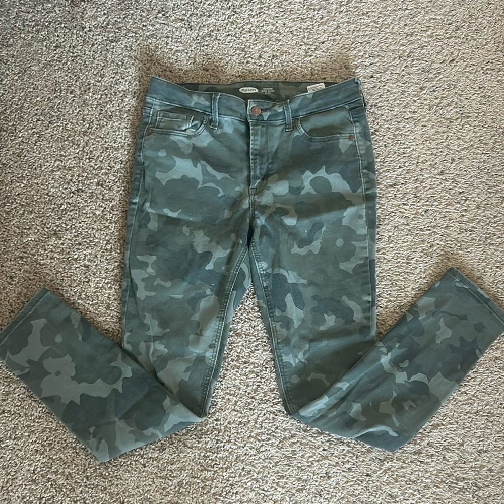 Old Navy “Rockstar Super Skinny Mid-Rise”